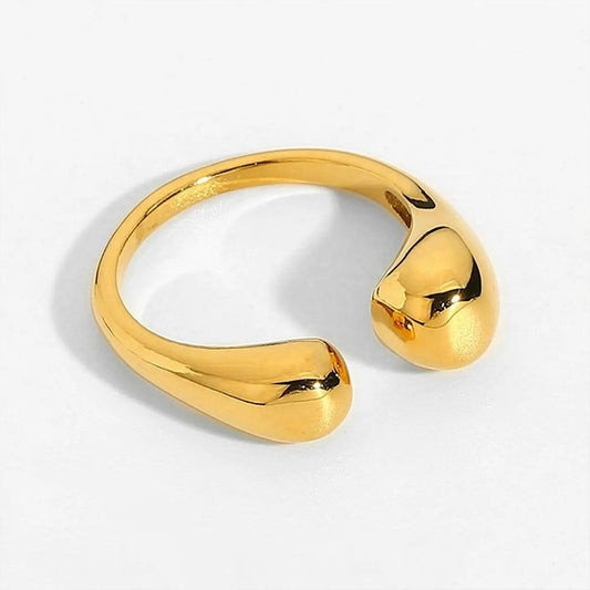 Sculpted Teardrop Open Gold Ring