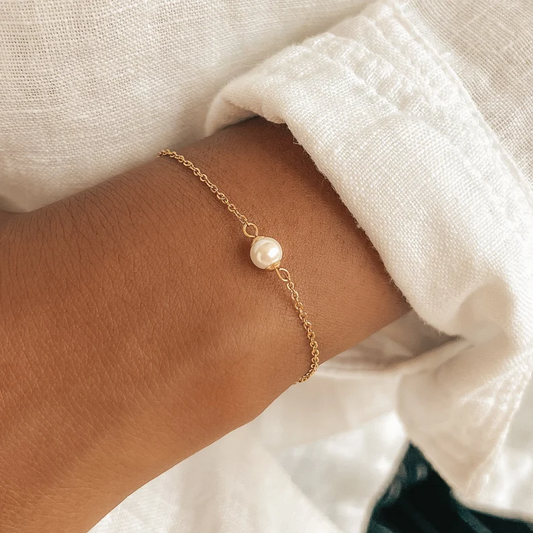 Dainty Pearl Bracelet