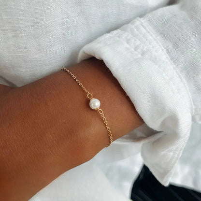 Dainty Pearl Bracelet