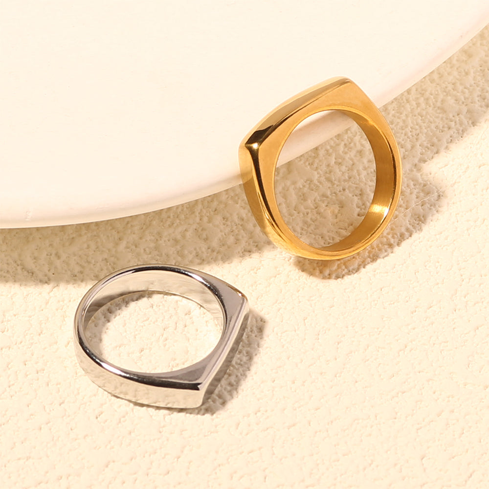 Flat Top Square Gold Band