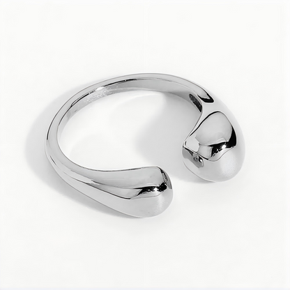 Sculpted Teardrop Open Gold Ring