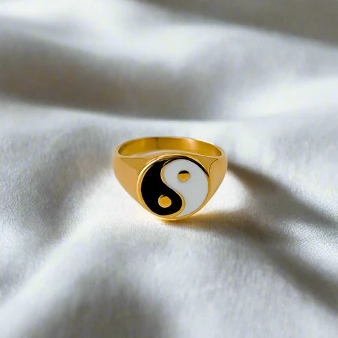 Unisex Yin Yang Enamel Ring