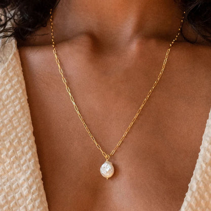 Baroque Pearl Pendant Necklace